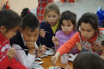 Воспитанники санаторной школы посетили Большой выставочный зал Камчатского художественного музея