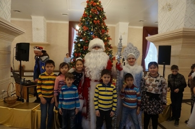Воспитанники посетили новогоднее представление во Дворце творчества
