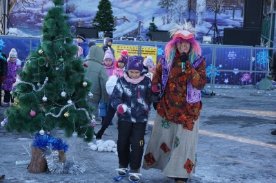 31.12.2016 года, наши дети посетили чудесное новогоднее представление разыгранное в детском парке «Сказка»