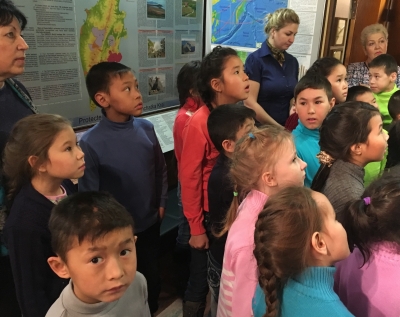 24.03.2017 года, наши дети ездили в краеведческий музей, где их познакомили с экспозицией о природе и животном мире Камчатки.