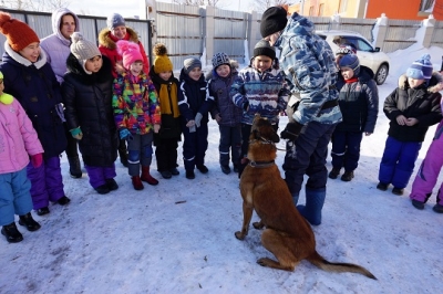 Воспитанники КГОБУ «Камчатская санаторная школа-интернат» посетили  питомник собак