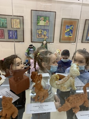 Воспитанники посетили выставку в  Краевом художественном музее