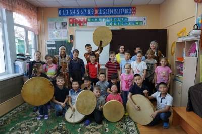 В гости к воспитанникам приезжал молодёжный национальный ансамбль «Коритэв».